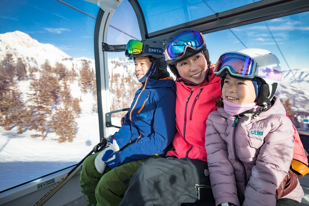 From Wipe Outs to Wiggles: The Best Tips for Teaching Kids to Ski